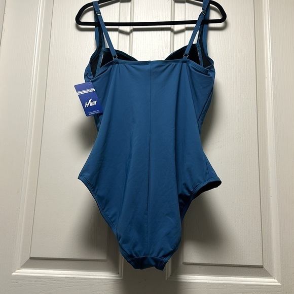 NWT HILOR Twist Front Slimming Swimsuit Sz 16 - Picture 4 of 9